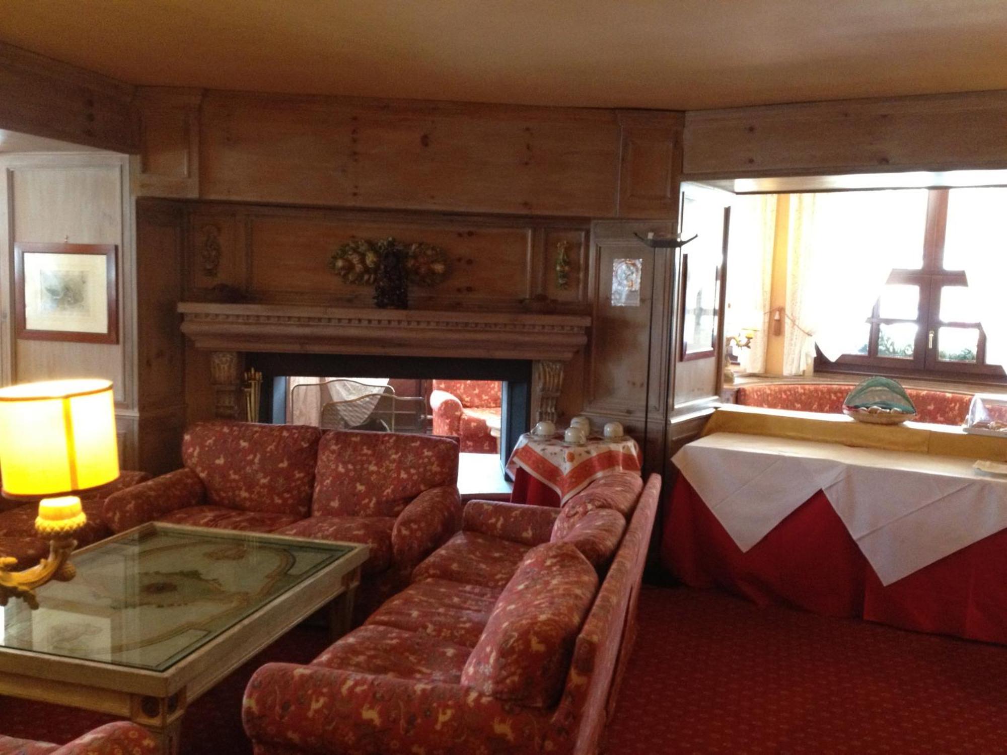 Rta Hotel Catturani Madonna di Campiglio Exterior foto
