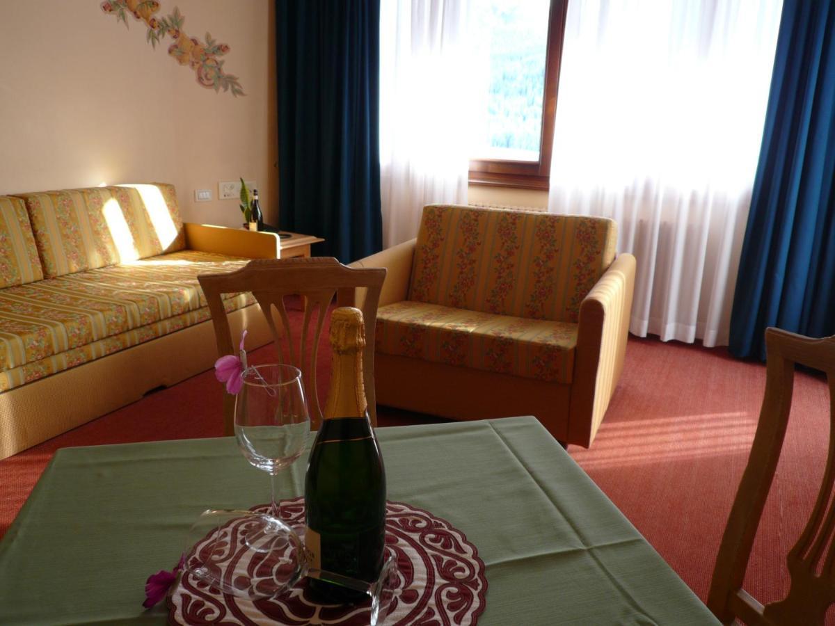 Rta Hotel Catturani Madonna di Campiglio Exterior foto