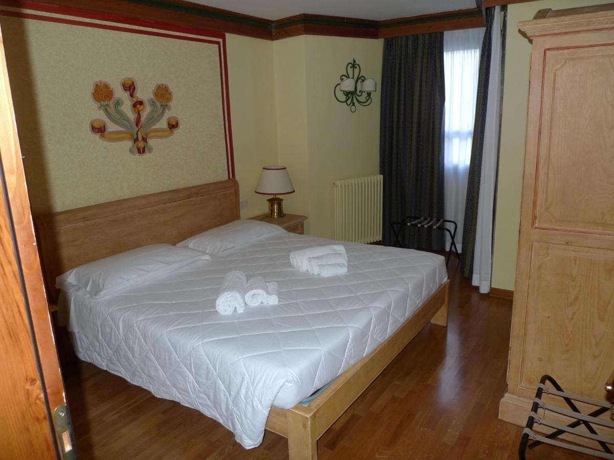 Rta Hotel Catturani Madonna di Campiglio Exterior foto