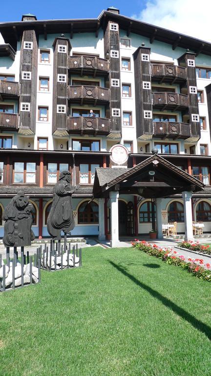 Rta Hotel Catturani Madonna di Campiglio Exterior foto
