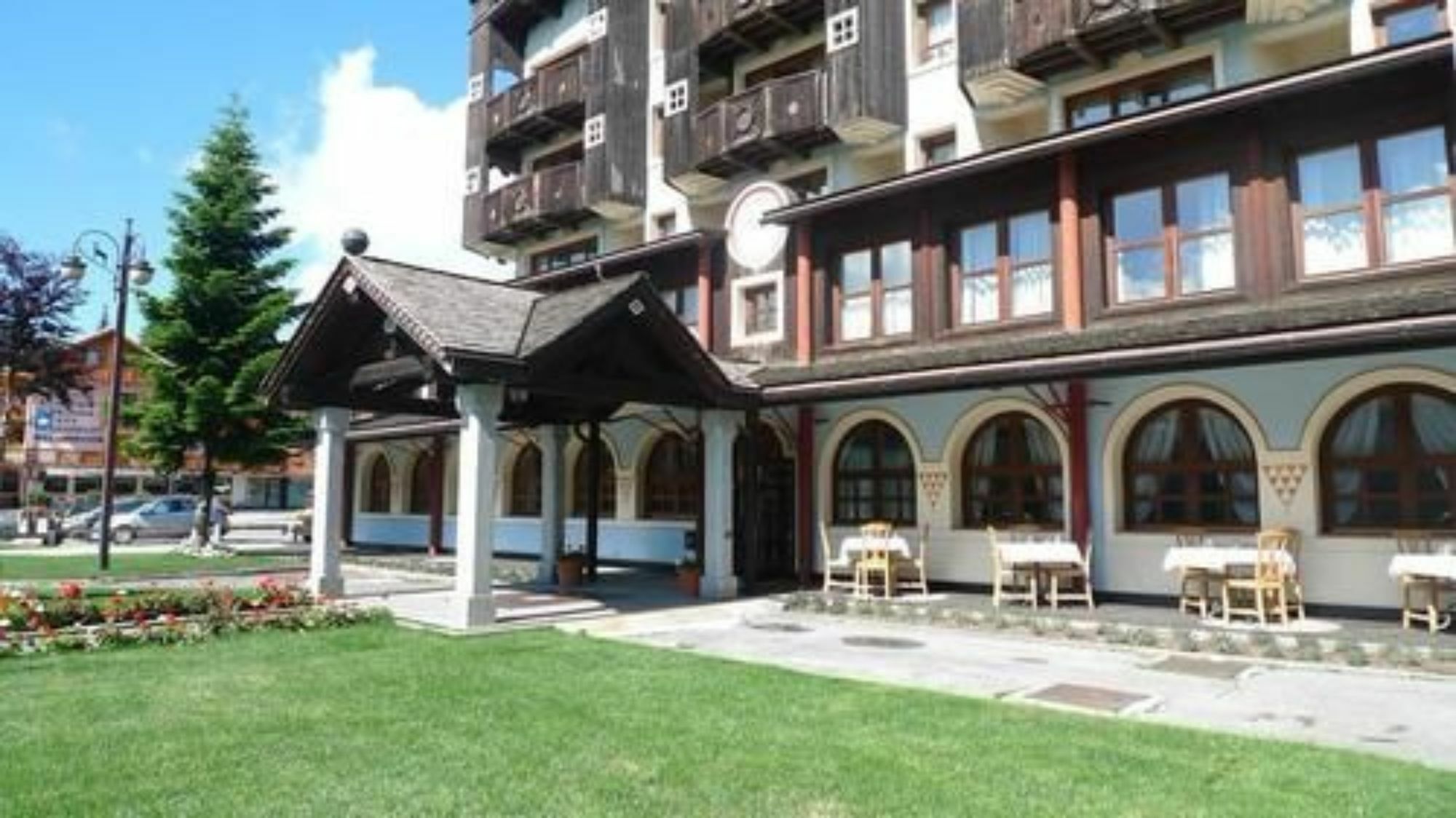Rta Hotel Catturani Madonna di Campiglio Exterior foto